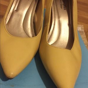 YELLOW MEMORY FOAM INSOLES PUMPS